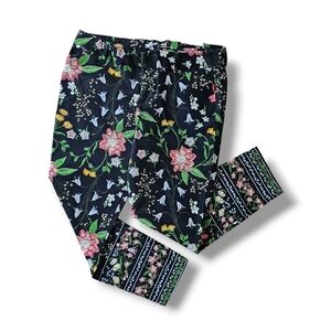 5️⃣ for 2️⃣5️⃣ Pixie Floral Cropped Dress Pants